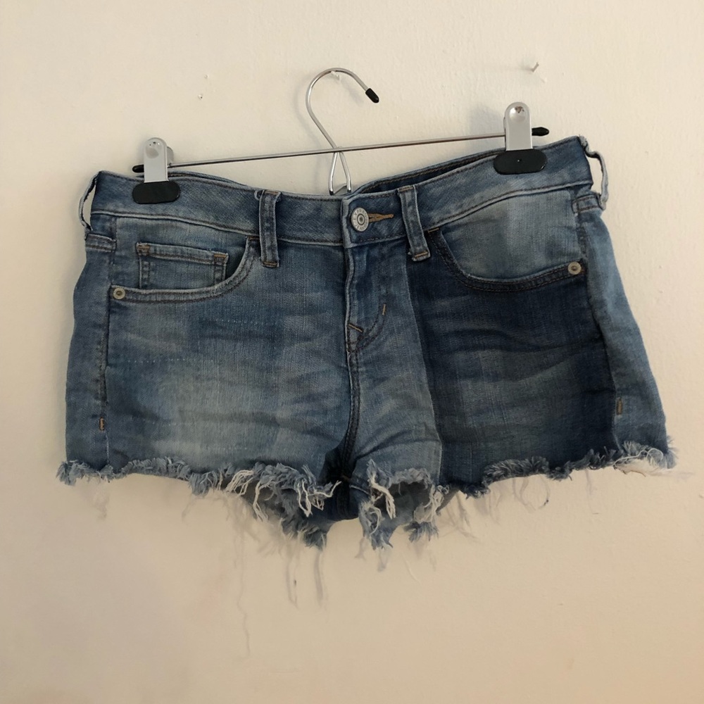 Distress denim jean shorts